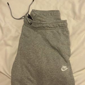 grey nike sweatpants